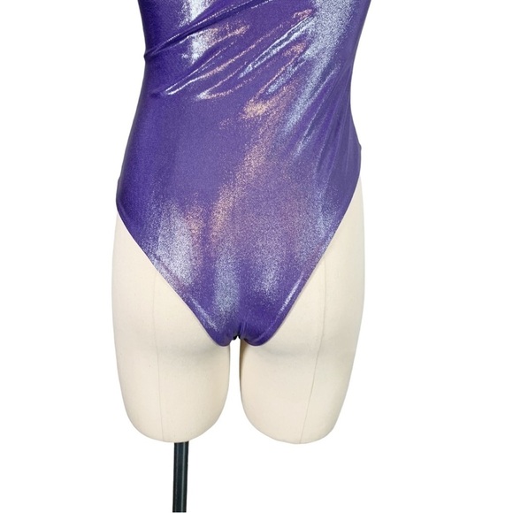 NEW Coucoo Jani One Shoulder Bodysuit Top Purple Size Medium - Picture 9 of 12